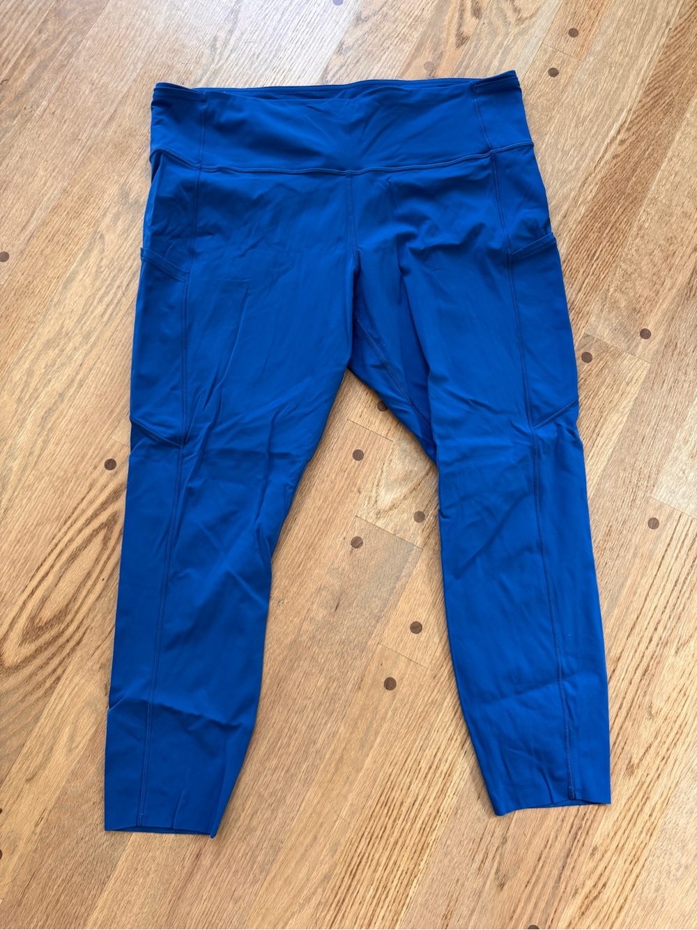 lululemon athletica Women’s Blue Capri Leggings - Sz 16, GUC